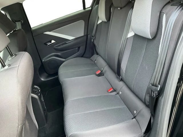 Opel Astra 1.2 Turbo Edition Turbo