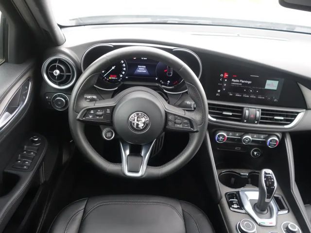 Alfa Romeo Giulia AT8 Q4 TI