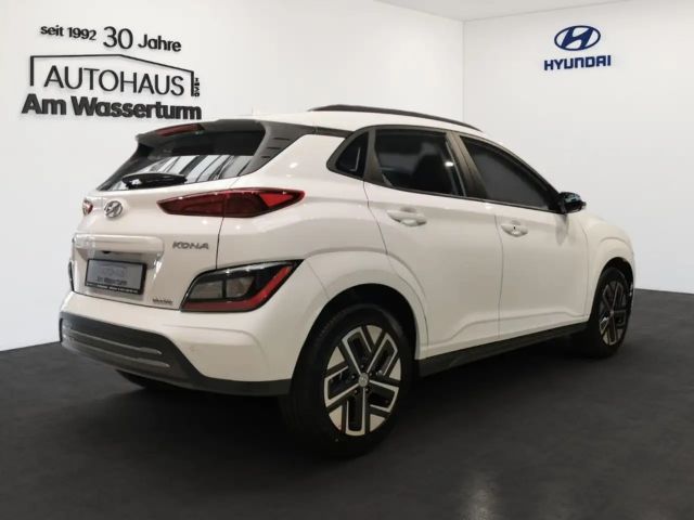 Hyundai Kona 2WD Select