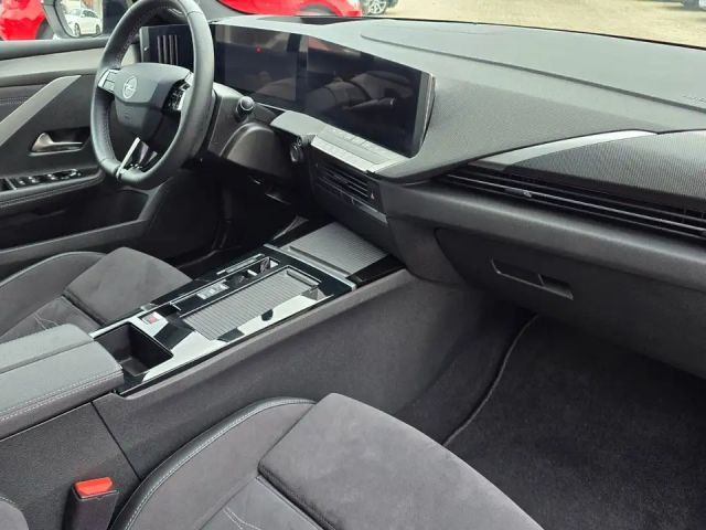 Opel Astra Sports Tourer Ultimate