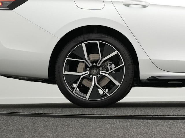 Volkswagen Passat 2.0 TSI R-Line Variant