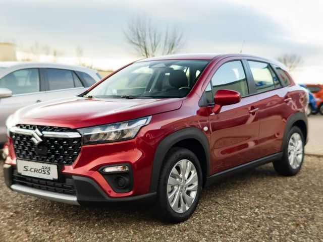 Suzuki S-Cross Hybrid