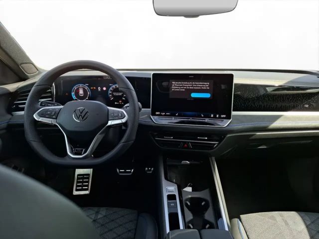 Volkswagen Passat DSG R-Line