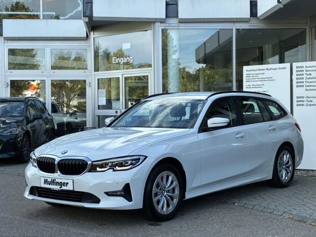 BMW 330 330i Touring xDrive