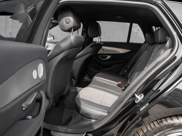 Mercedes-Benz E 220 AVANTGARDE E 220 d Estate