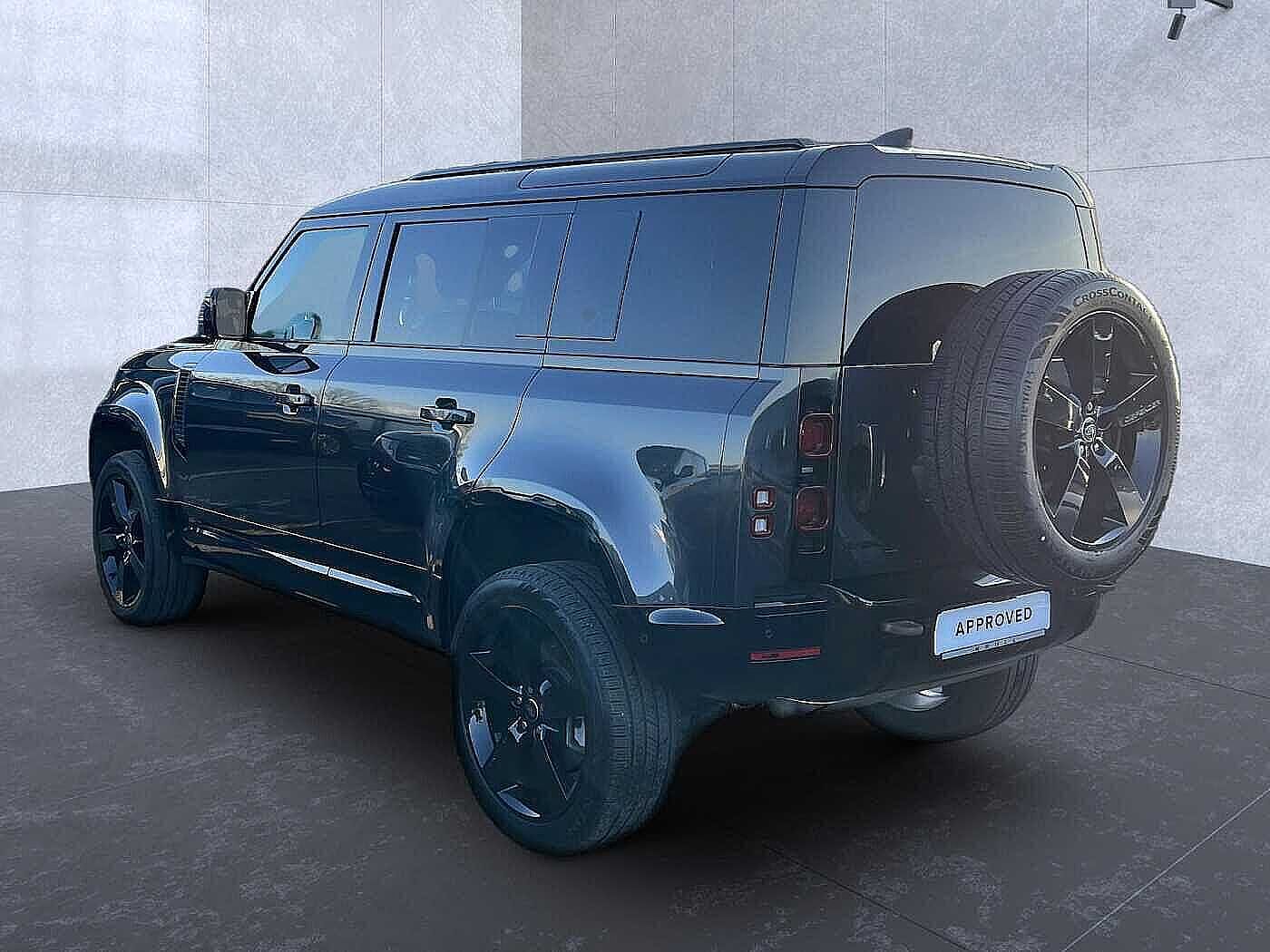 Land Rover Defender 110 Dynamic HSE