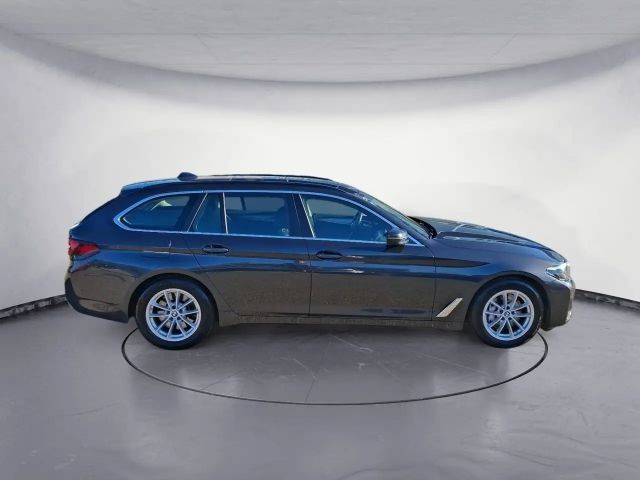 BMW 530 530d Touring xDrive