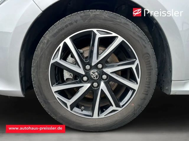 Toyota Yaris Hatchback Hybride Team D