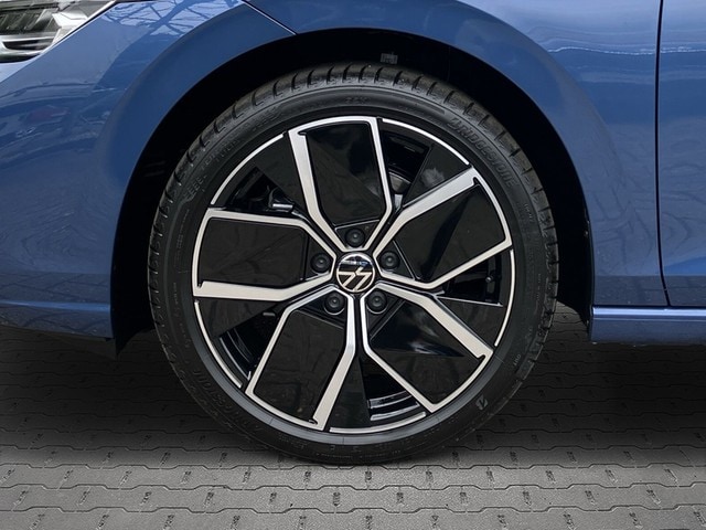 Volkswagen Golf 1.5 eTSI DSG Golf VIII