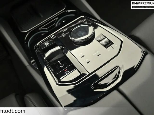 BMW 520 520d M-Sport Sedan xDrive