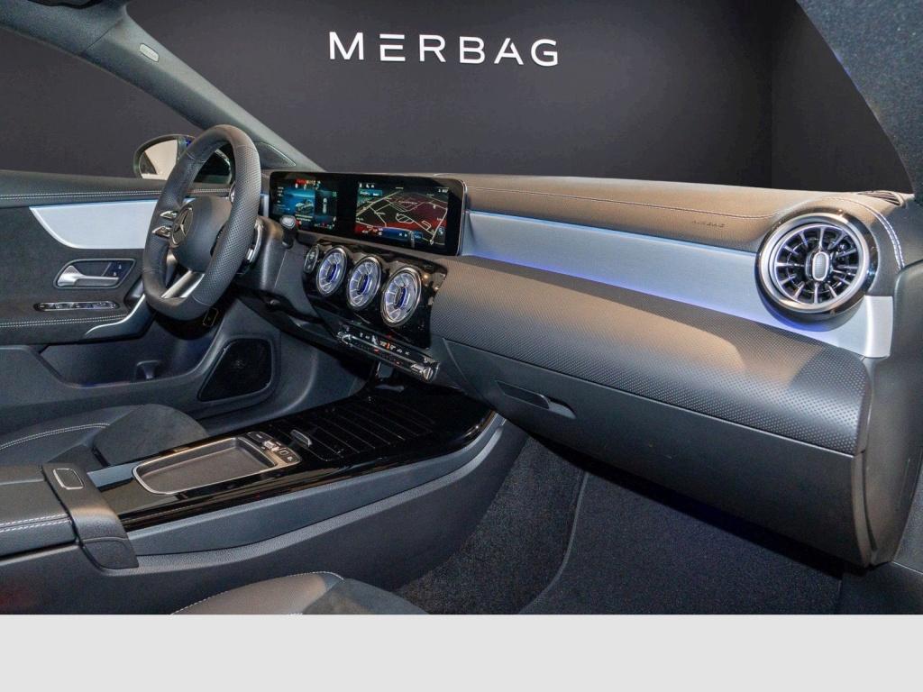 Mercedes-Benz CLA 180 CLA 180 d Shooting Brake