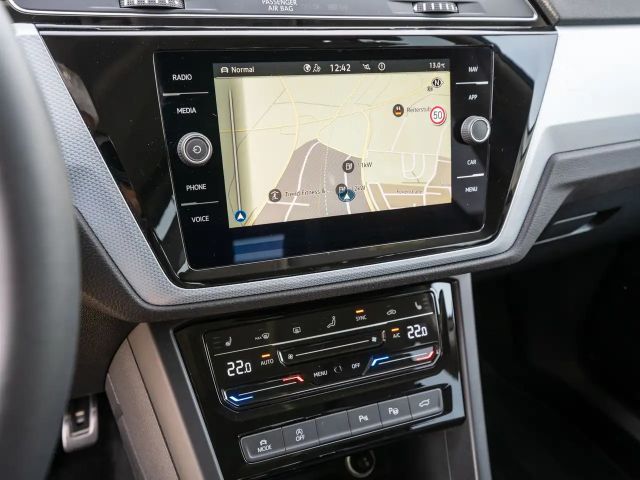 Volkswagen Touran 1.5 TSI DSG