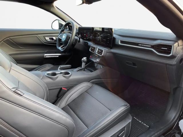 Ford Mustang Fastback GT 5.0 V8