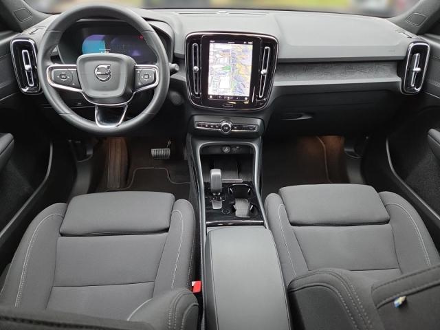 Volvo XC40 Core Recharge