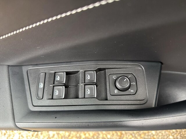 Volkswagen T-Roc TSi CarPlay/Black/Virt/ACC/LED/Navi