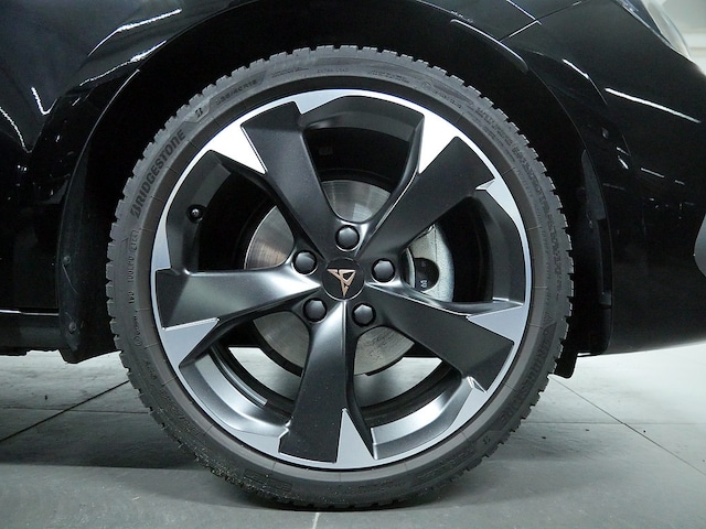 Cupra Leon Leon 1.5 eTSI  PDC SHZ KAMERA NAVI AHK ACC LED