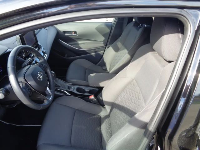 Toyota Corolla Hybride Team D