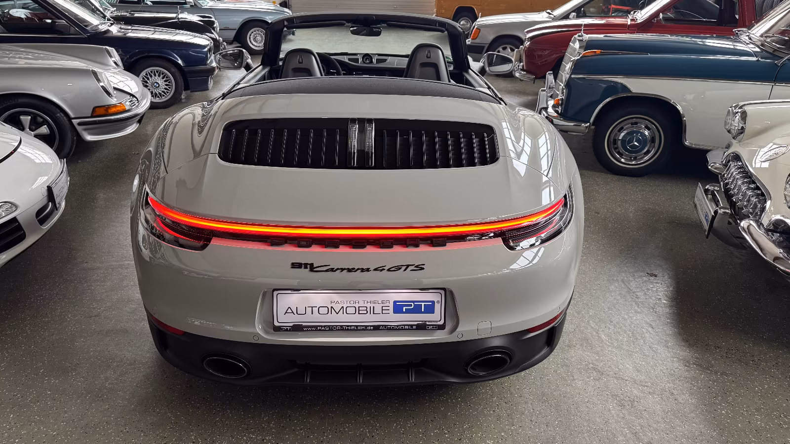 Porsche 911 4 992 Cabriolet Carrera GTS