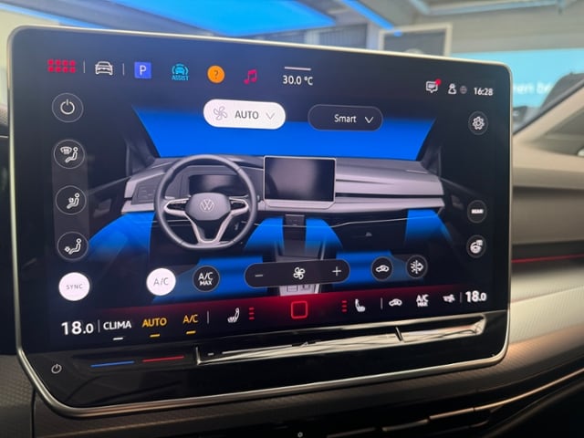 Volkswagen Golf 1.5 TSI Golf VIII