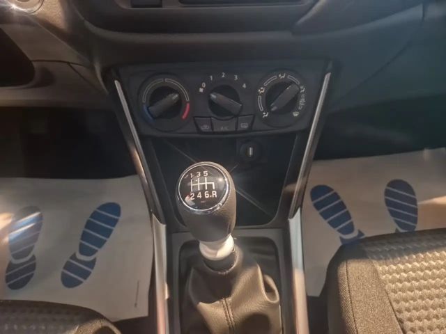 Suzuki S-Cross Hybrid