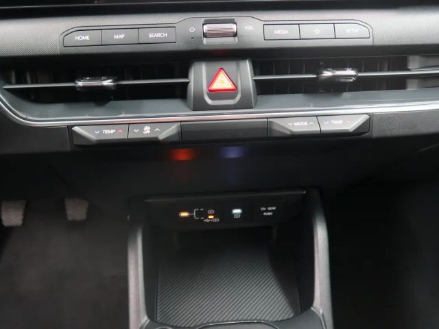 Kia K4 1,0 TGDI 48V Mildhybrid Silber