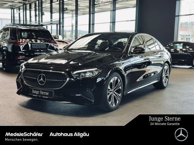 Mercedes-Benz E 220 AVANTGARDE E 220 d Sedan
