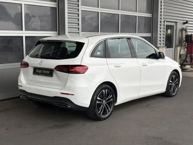 Mercedes-Benz B 180 Progressive