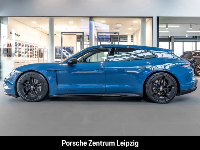 Porsche Taycan Black Edition Sport Turismo