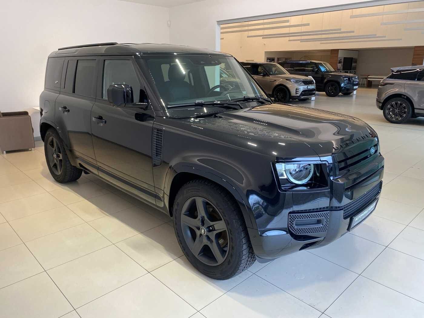 Land Rover Defender 110 Dynamic SE