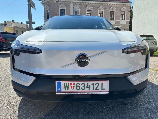 Volvo EX30 Extended range Plus Single motor