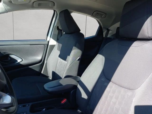 Toyota Yaris Business Hybride