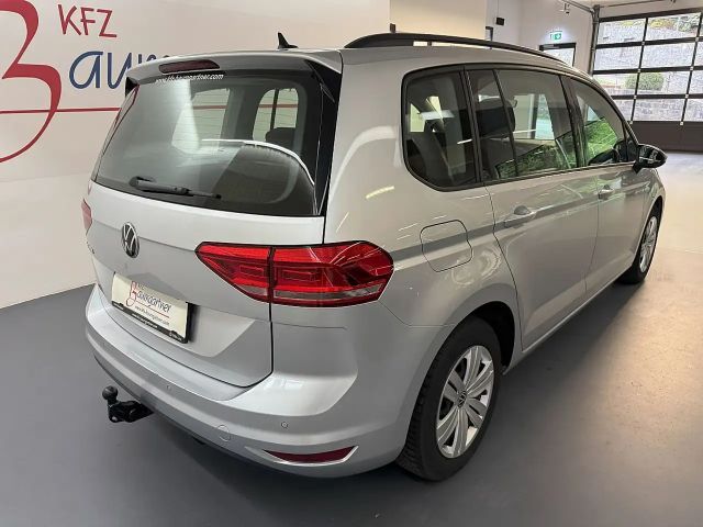 Volkswagen Touran 2,0 TDI *NAVI*ACC*AHK*PANO*PDC vo/hi*Elektr. He...