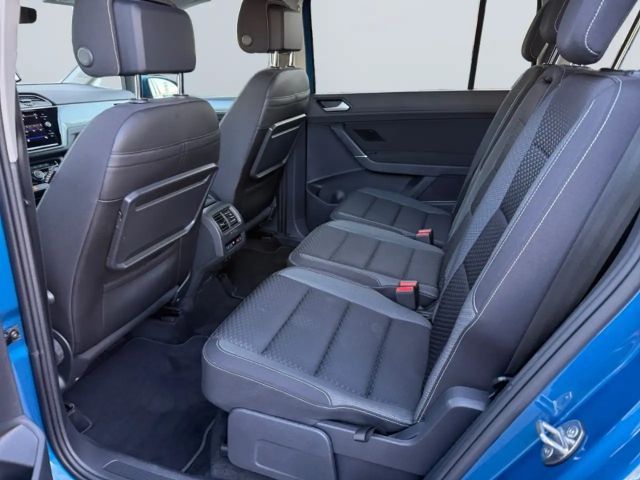 Volkswagen Touran 1.5 TSI DSG