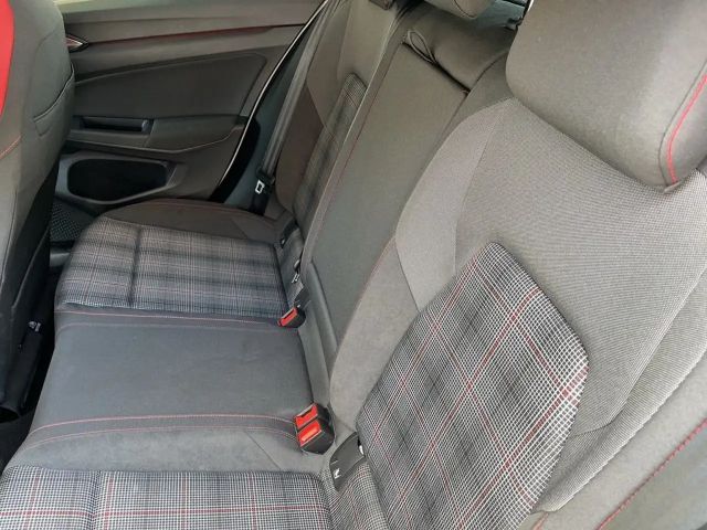 Volkswagen Golf 2.0 TSI GTI