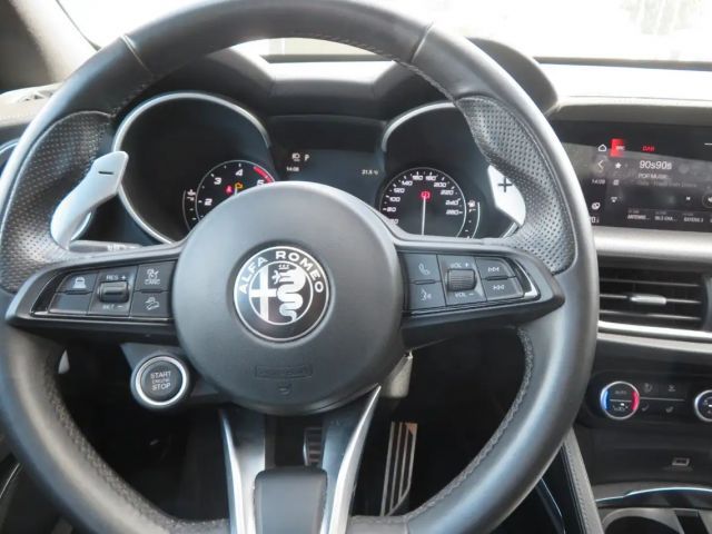 Alfa Romeo Stelvio Q4 Veloce