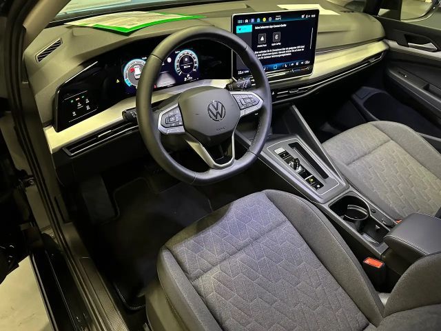 Volkswagen Golf 1.5 eTSI DSG Golf VIII Life