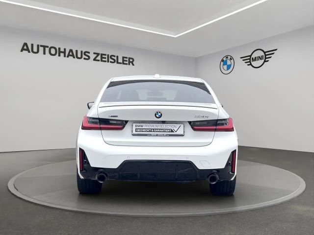 BMW 330 330i M-Sport Sedan xDrive