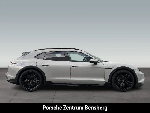 Porsche Taycan 4 Cross Turismo