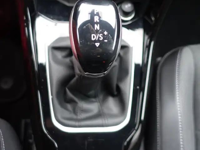 Volkswagen T-Roc 1.5 TSI DSG R-Line