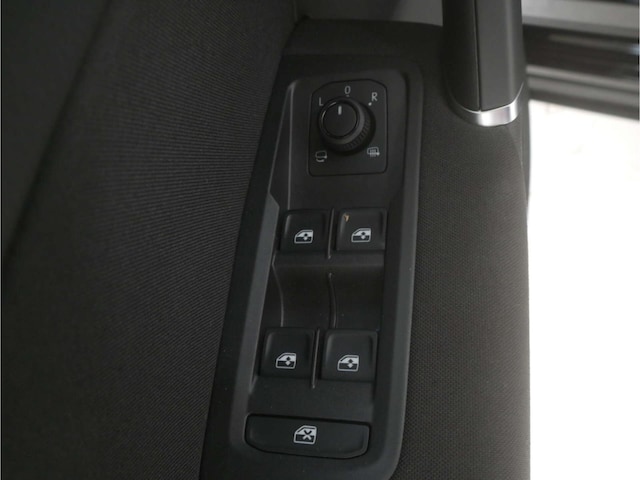 Volkswagen Touran 1.5 TSI DSG R-Line