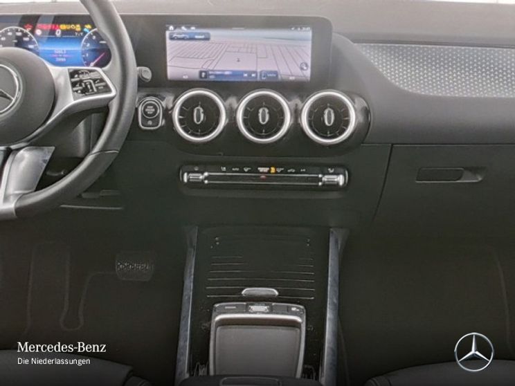 Mercedes-Benz GLA 180 Progressive