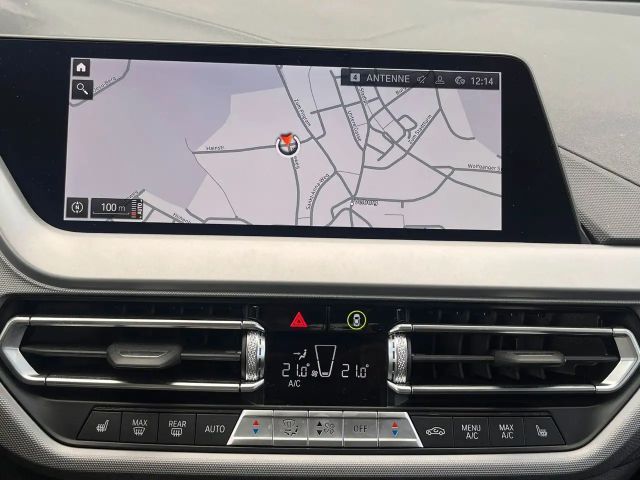 BMW 116 116i 5-deurs Sedan