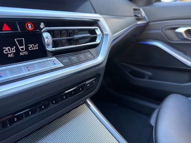 BMW 320 320d Sedan xDrive