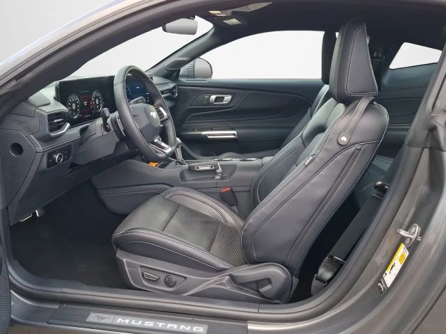 Ford Mustang Fastback GT 5.0 V8