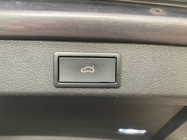 Skoda Superb 2.0 TDI Combi Sportline