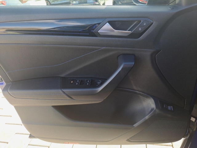 Volkswagen T-Roc 2.0 TSI 4Motion