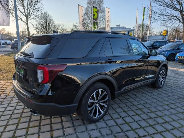 Ford Explorer Plug in Hybrid ST Line