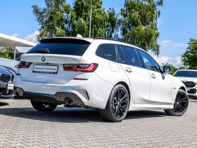 BMW 330 330e M-Sport xDrive
