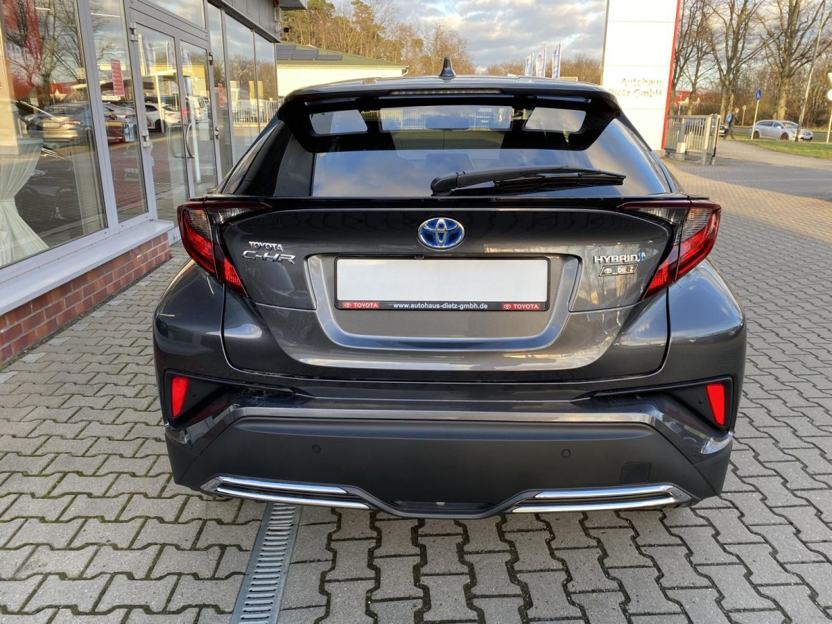 Toyota C-HR 5-deurs Bi-Tone Team D