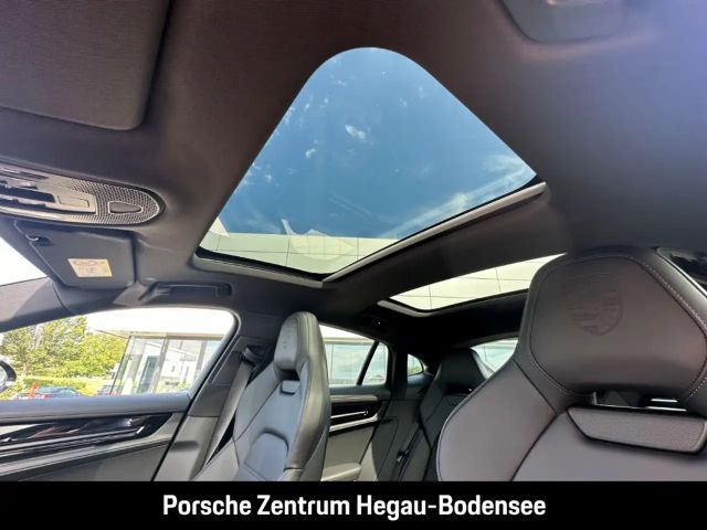 Porsche Panamera 4 E-Hybrid
